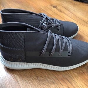 Under Armour shoes size 9.5